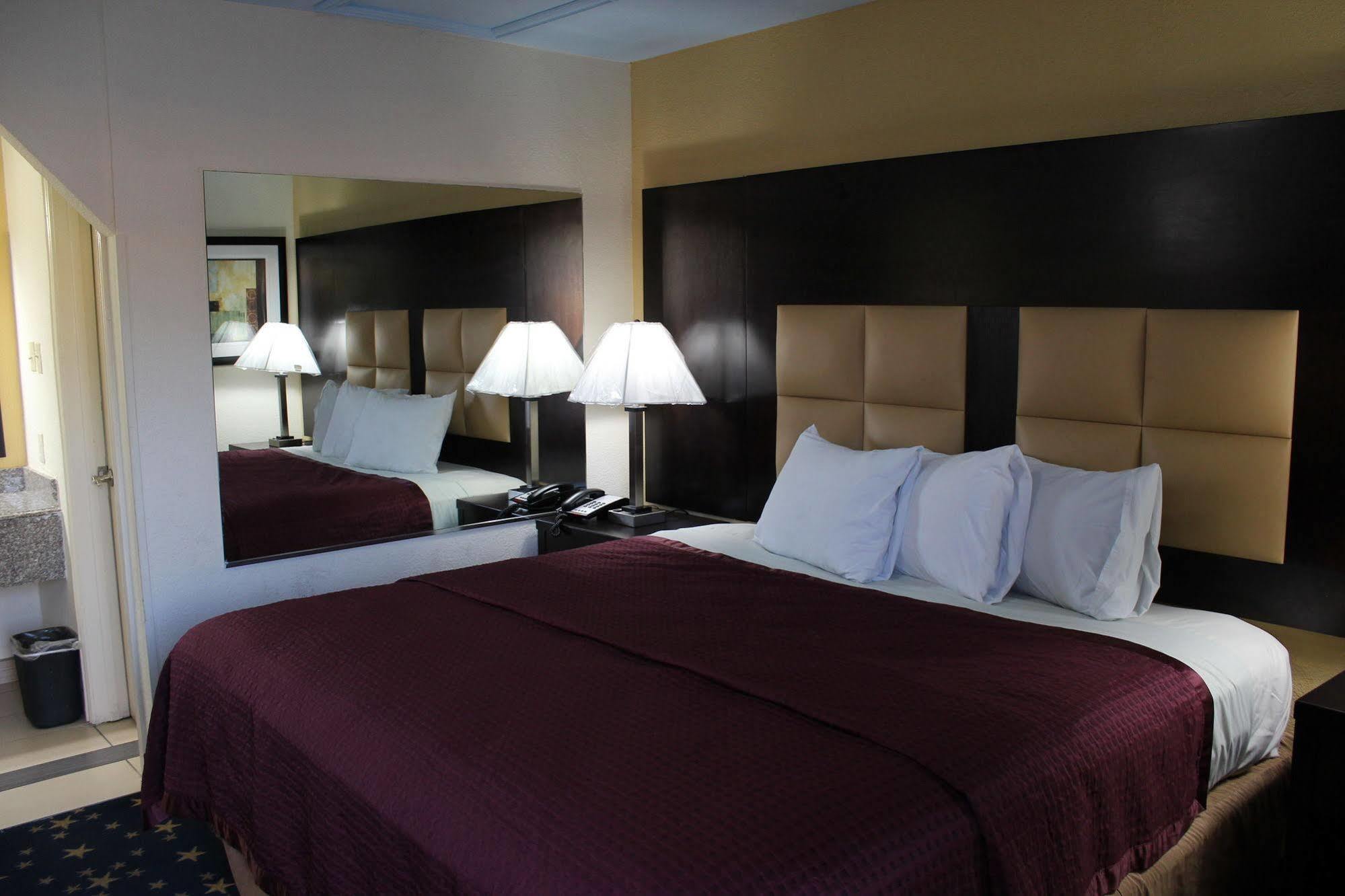 Apple Inn Duncanville Luaran gambar