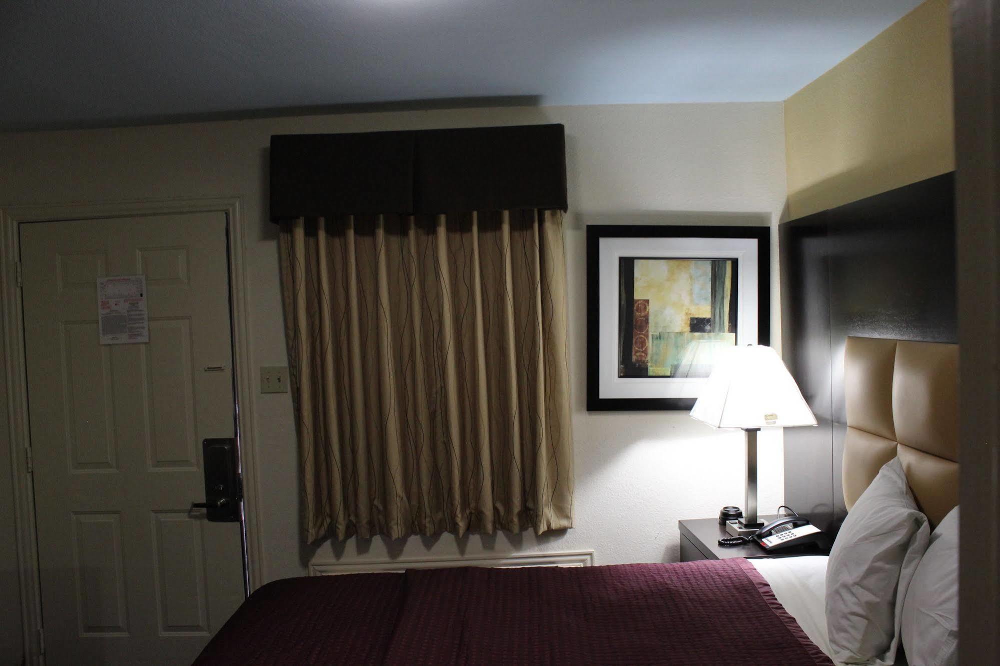 Apple Inn Duncanville Luaran gambar